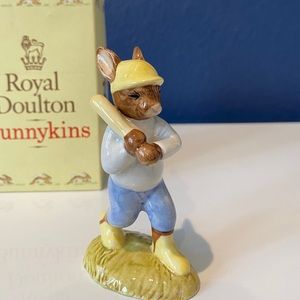 ROYAL DOULTON Bunnykins Home Run